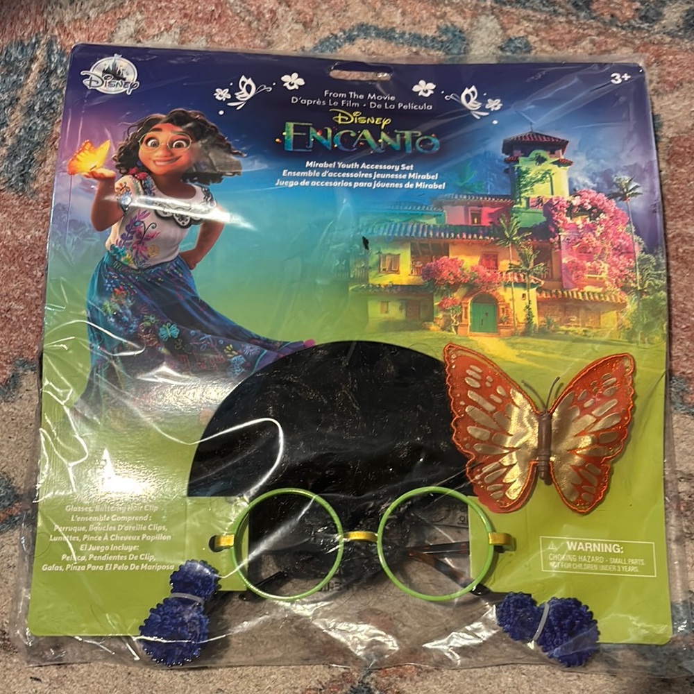 Disney Encanto Mirabel Costume Set